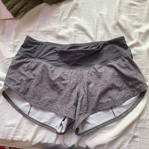 Lulu shorts sz 2
